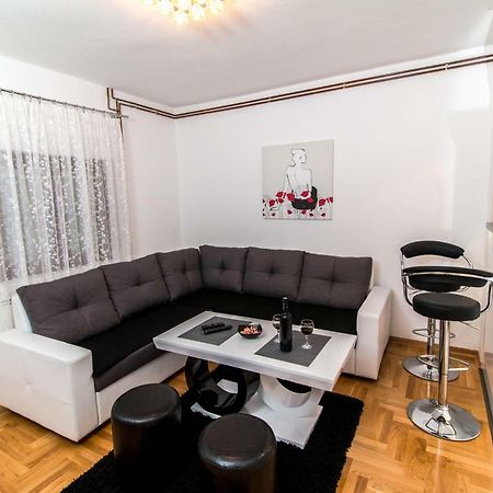 Apartman Draz Τρέμπινιε Εξωτερικό φωτογραφία
