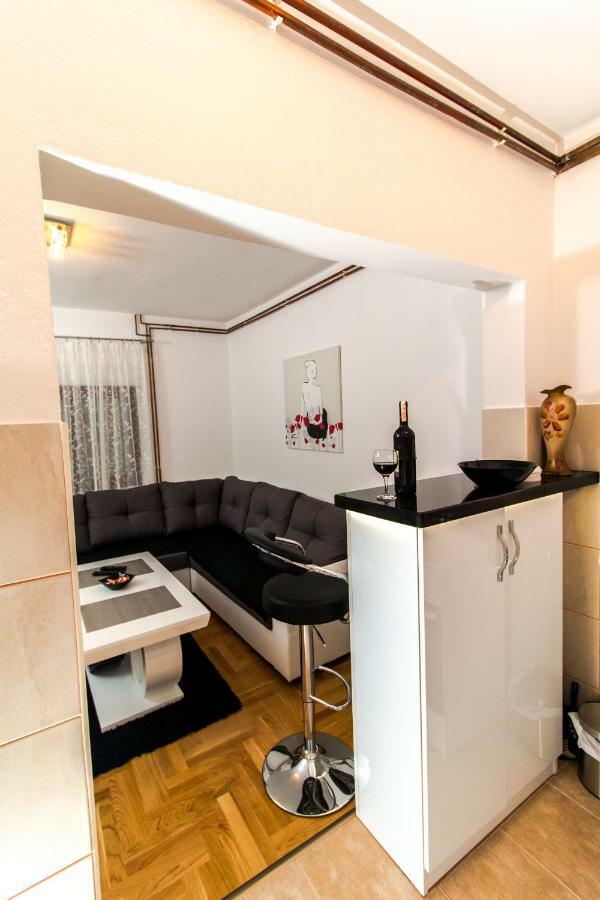 Apartman Draz Τρέμπινιε Εξωτερικό φωτογραφία